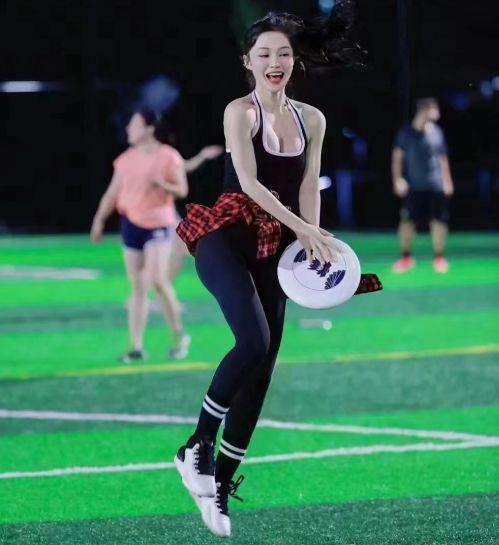 飞盘媛吃瓜,揭秘娱乐圈背后的那些事儿