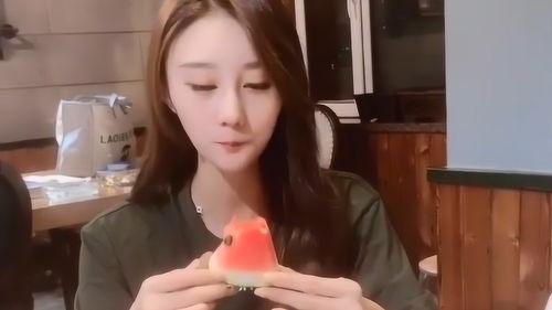 直播吃瓜女生,揭秘网络直播界的“瓜王”传奇