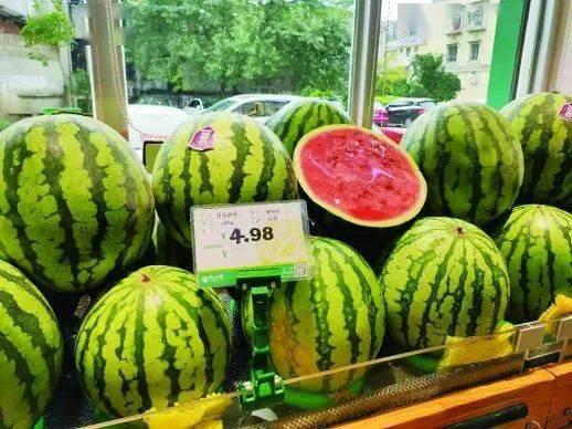 瓜店吃瓜,揭秘娱乐圈的甜蜜与苦涩